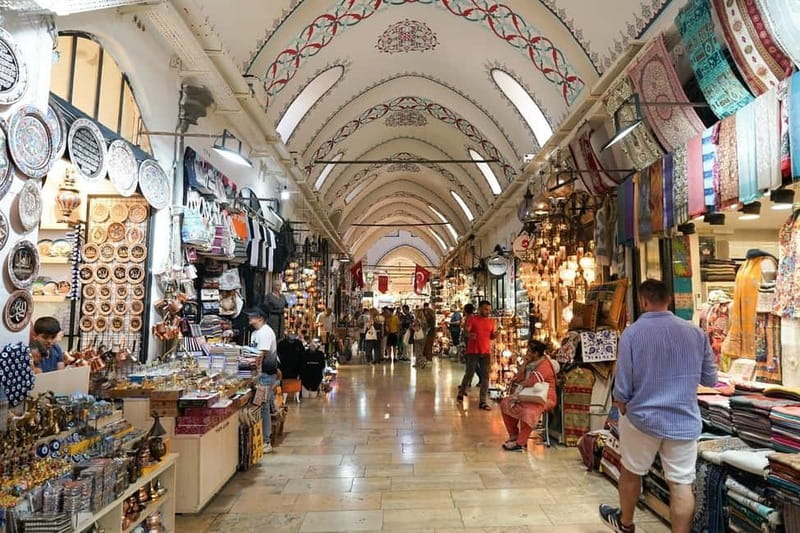 Istanbul: Full Day Private Guided Tour for Iconic Landmarks - Practicalities: Group Size, Tickets, and Customization