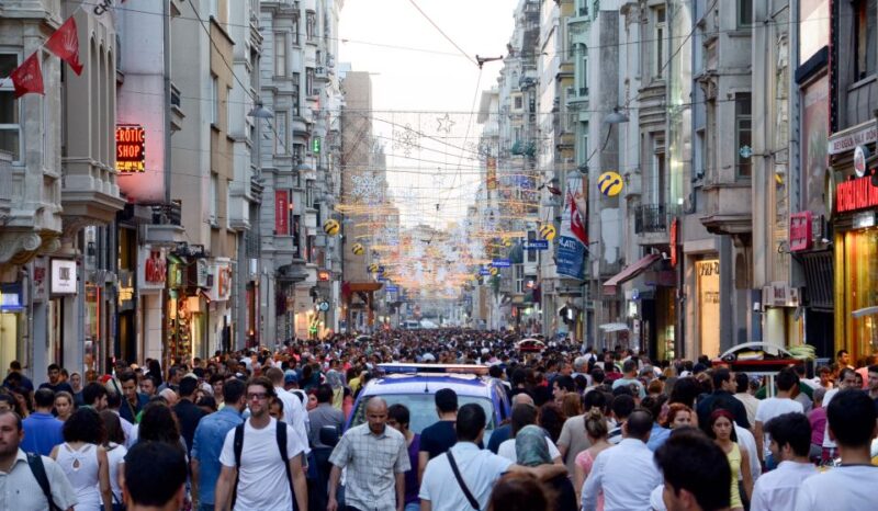 Istanbul: Galata District Walking Tour - Visiting Salt Galata Art Gallery