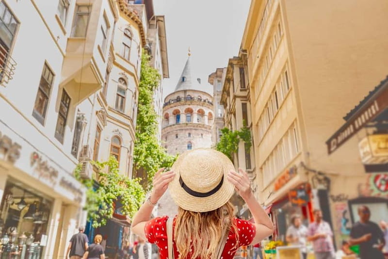 Istanbul: Galata, Taksim, Istiklal & Karaköy Walking Tour - Discovering Galata and Its Medieval Charm
