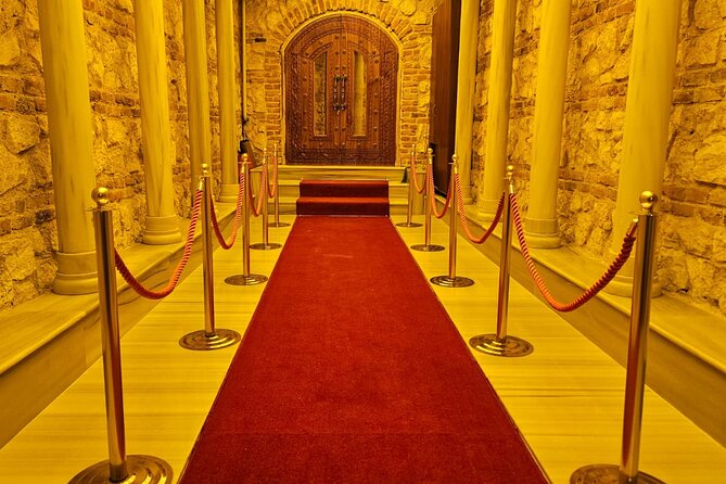 Istanbul Gedikpasa Historical Turkish Bath with Privacy Option - The Guided Service and Staff