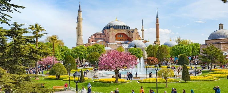 Istanbul: Guided Blue Mosque and Hagia Sophia Tour - Discover the Charm of Istanbul’s Historic Landmarks in Just 4 Hours