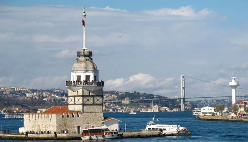 Istanbul: Guided Bosphorus Cruise & Golden Horn Bus Tour - Starting Point Offers Convenience in Sultanahmet