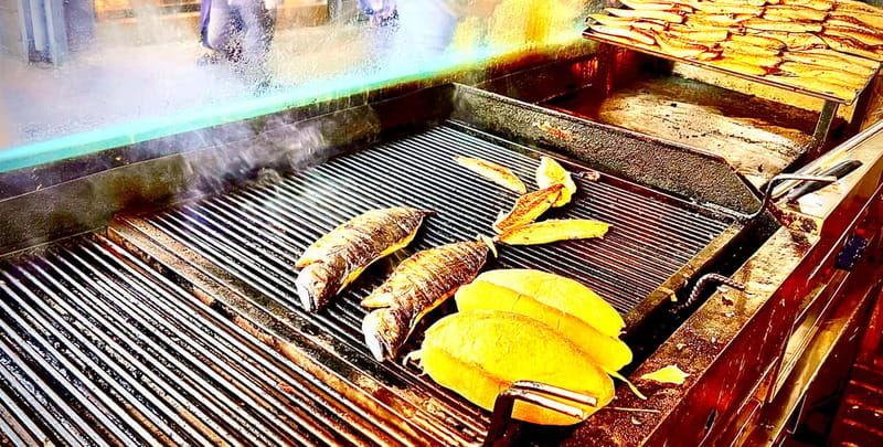 Istanbul: Guided Food Tour with Ferry Ride and Tastings - Exploring Karakoy’s Food Scene and Desserts