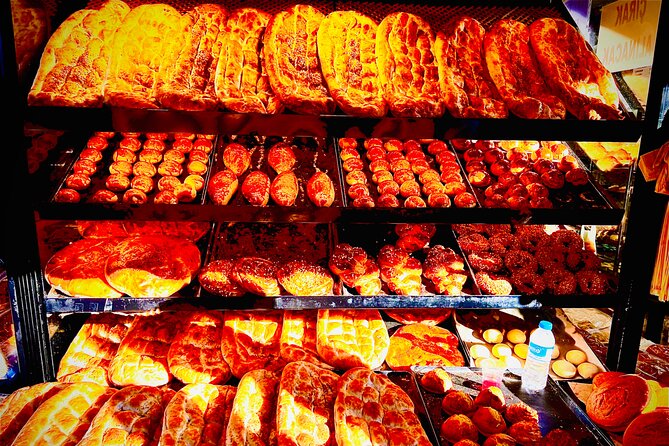 Istanbul Guided Street Food Tour Around European and Asian Sides - Discover Kadikoy’s Food Market and Local Specialties