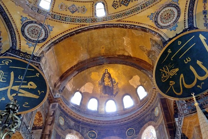 Istanbul Guided Tour Hagia Sophia, Topkapi, Cistern with Tickets - Key Points
