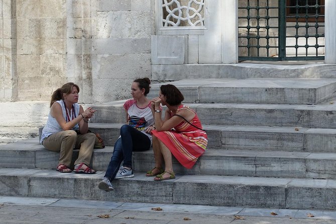 Istanbul Guided Tour Hagia Sophia, Topkapi, Cistern with Tickets - Discovering the Opulence of Topkapi Palace