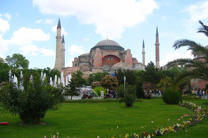 Istanbul: Hagia Sophia & Blue Mosque Guided & Small-Group Tour - The Grand Bazaar: Shopping and Free Time