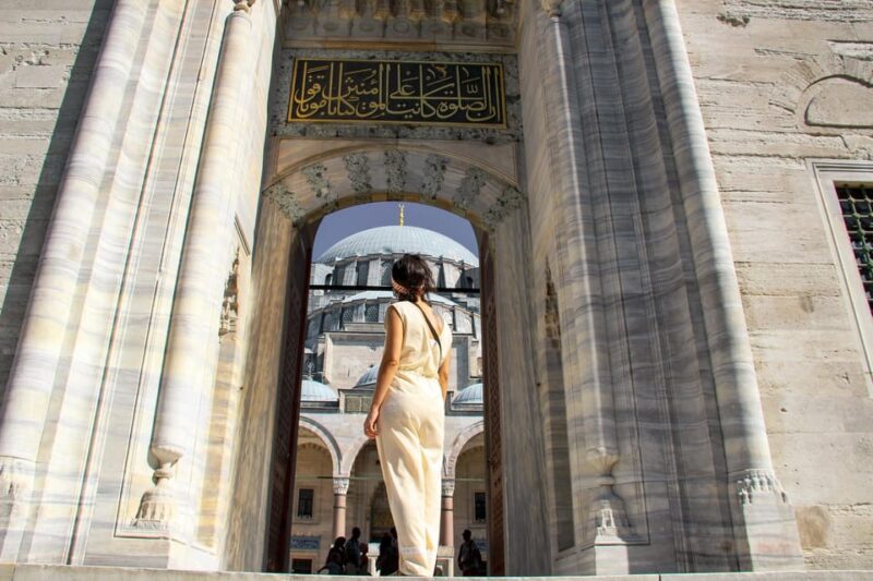 Istanbul: Hagia Sophia Skip-the-Line Ticket with Live Guide - The Guide: Expertise and Delivery