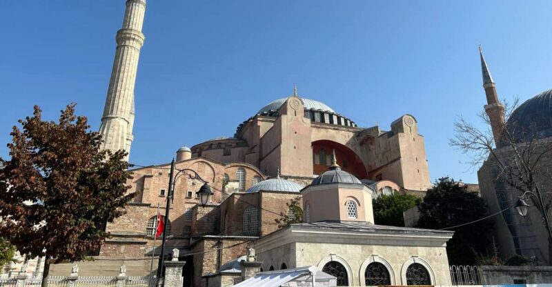 Istanbul: Hagia Sophia Tour with Optional Blue Mosque Tour - Key Points