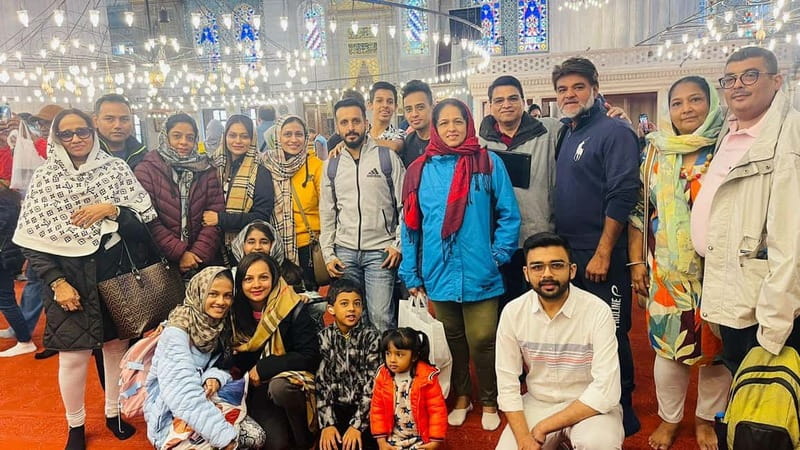 Istanbul: Half-Day Guided Tour of Sultanahmet District - Exploring Hagia Sophia: A Marvel of Architecture and Art