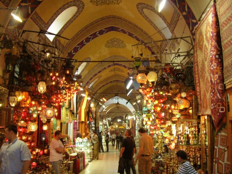 Istanbul: Half-Day Morning Hagia Sophia & Blue Mosque Tour - Visiting Hagia Sophia: A Masterpiece of Architecture