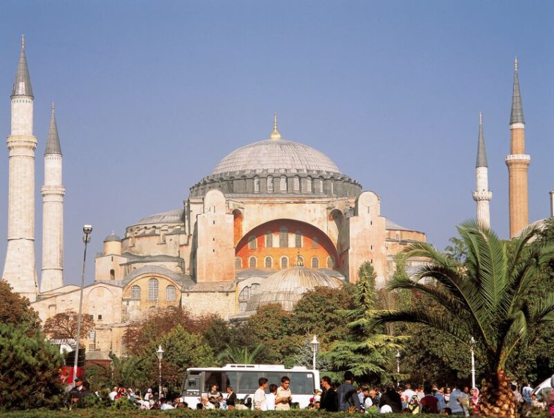 Istanbul: Half-Day Morning Hagia Sophia & Blue Mosque Tour - The German Fountain: Architectural Highlight and Photo Opportunity