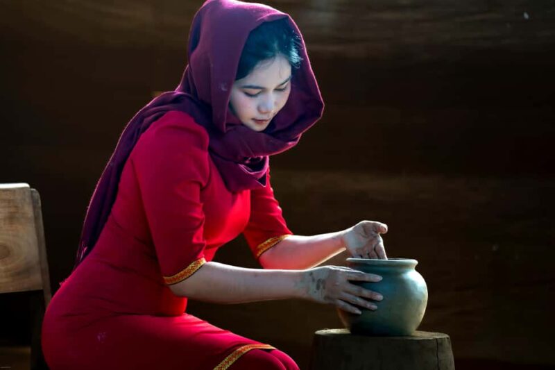 Istanbul: Half-Day Old City Tour with Pottery Workshop - Starting at Alman Çemesi: Your Meeting Point in Sultanahmet