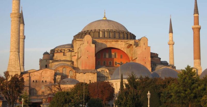 Istanbul: Half-Day Tour Including Hagia Sophia - Visiting Hagia Sophia: A Masterpiece of Architecture