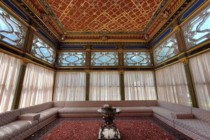 Istanbul Highlights! Blue Mosque, Hagia Sophia, Topkap and More! - Shopping and Cultural Stops: Grand Bazaar and Istanbul’s Historic Streets