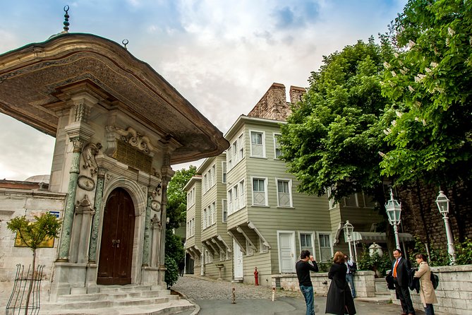Istanbul Highlights Morning Tour - Visiting the Blue Mosque: Istanbul’s Iconic Mosque