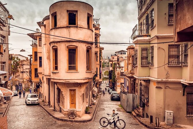 Istanbul in Colors: Balat Tour - The Bulgarian Orthodox Church (Iron Church)