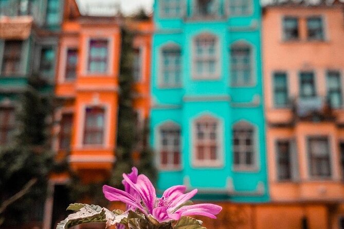 Istanbul in Colors: Balat Tour - The Guide’s Role in Creating a Memorable Experience