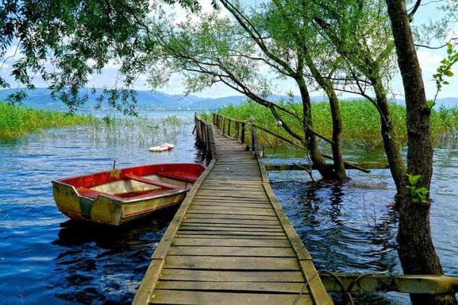 Istanbul Lake Sapanca Tour with Lunch and Transfer - Admiring Sapanca Lake’s Tectonic Serenity