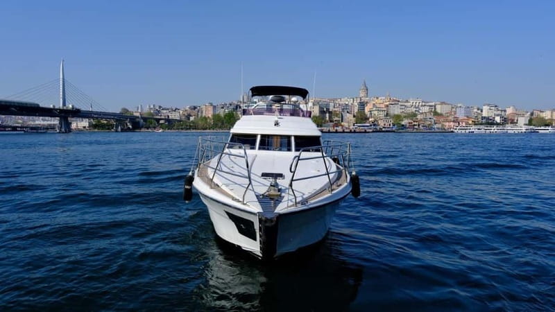 Istanbul: Luxury Yacht on Bosphorus - Experience the Elegance of a Private Yacht on the Bosphorus