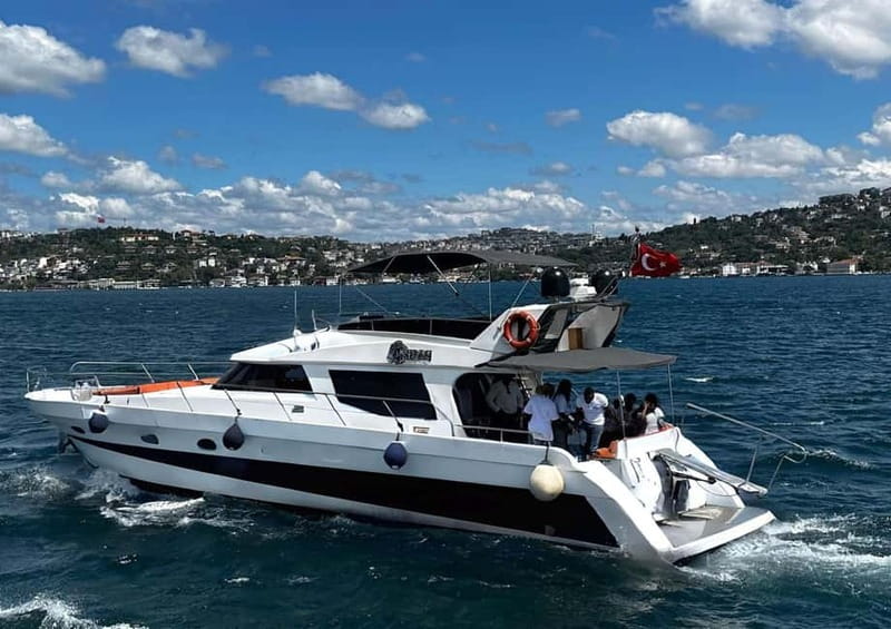 Istanbul: Morning Bosphorus Yacht Cruise w/Turkish Breakfast - Relaxation and Scenic Views with Snacks and Sweets