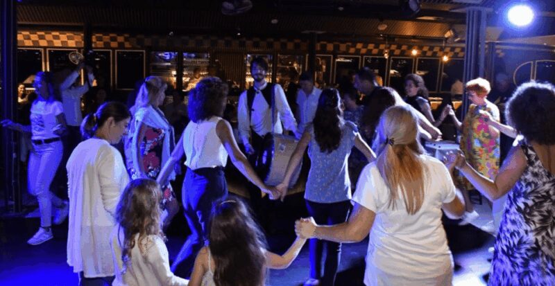 Istanbul: New Year's Eve Bosphorus Cruise Dinner & Party2026 - Logistics and Accessibility