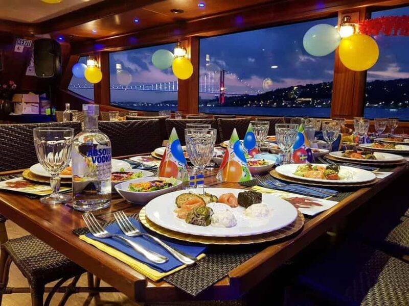 Istanbul: New Year's Eve Bosphorus Cruise with Fireworks - The Festive Atmosphere with Live Entertainment and DJ