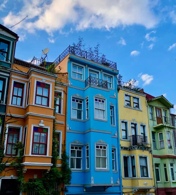Istanbul: Off The Beaten Path Tour with Lunch - Starting Point in Karaköy and Ferry Ride to Balat