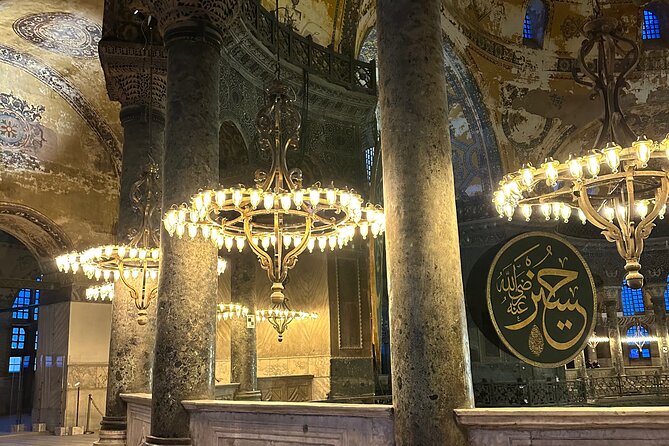 Istanbul Old City Highlights and Hidden Gems Tour - Visiting Topkapi Palace Without the Crowds
