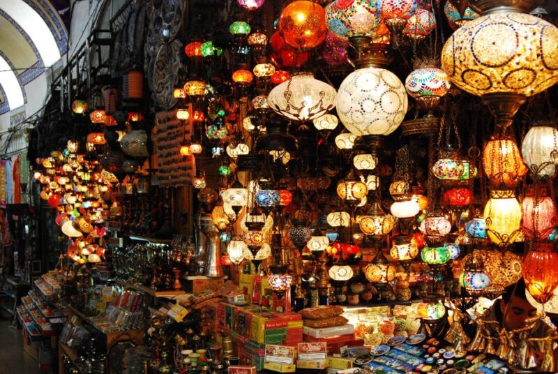 Istanbul Old City to Grand Bazaar Tour - Strolling Through the Grand Bazaar