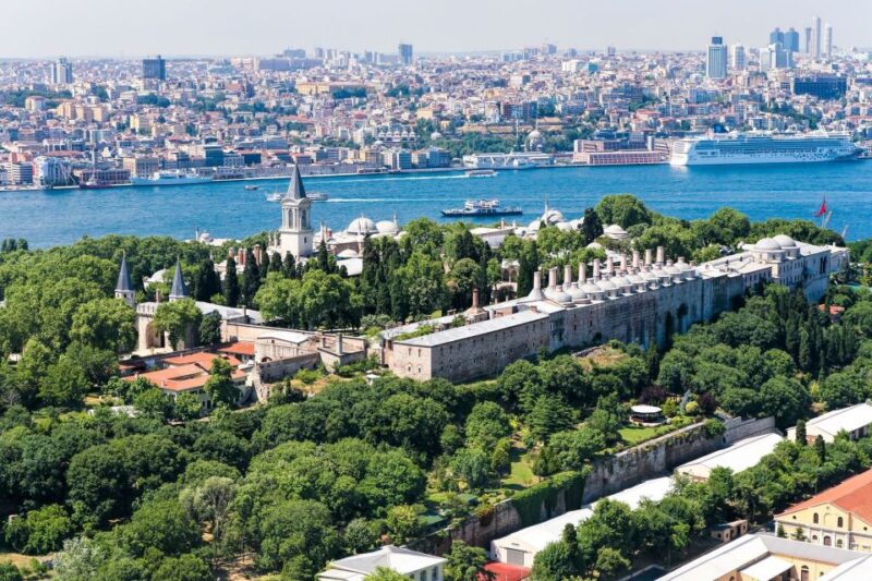 Istanbul: Old City Tour and Luxury Sunset Bosphorus Cruise - The Sunset Yacht Experience and Scenic Views