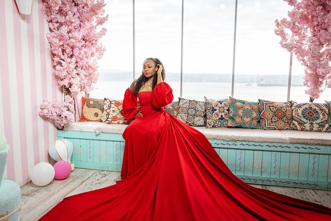 Istanbul Photoshoot tour with Local Photographer - Easy Logistics and Convenience