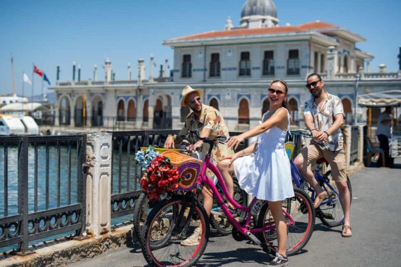 Istanbul: Princes' Islands Cruise with Lunch & Guide - Lunch on Buyukada: Fresh and Local Flavors