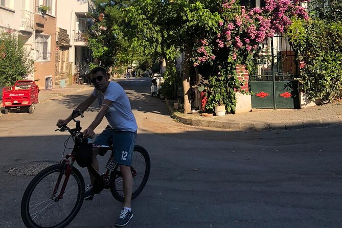 Istanbul: Princes Islands Tour with Heybeliada and Büyükada - Key Points