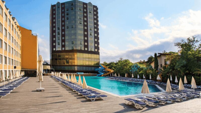 Istanbul: Princess Island Swimming Tour and Aquapark - The Aquapark Experience for All Ages