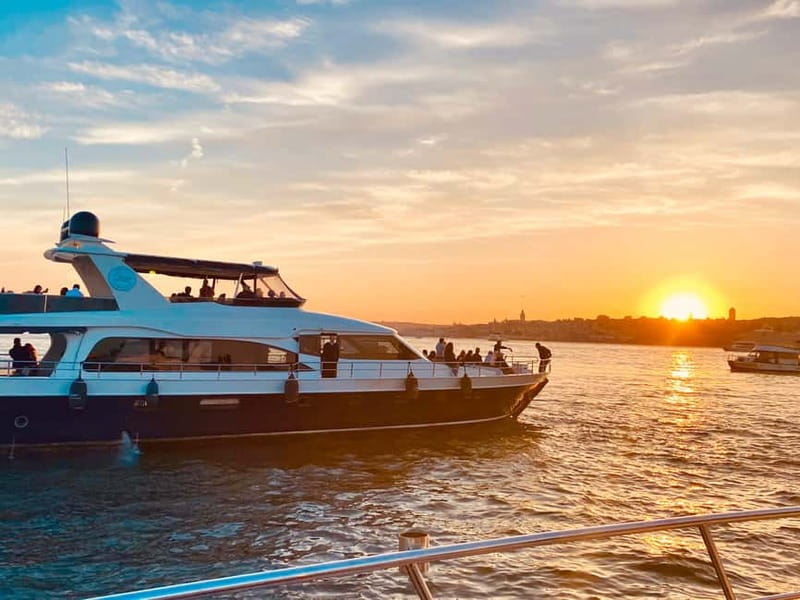Istanbul: Private Bosphorus Dinner Cruise on a Luxury Yacht - Iconic Istanbul Landmarks Visible from the Deck