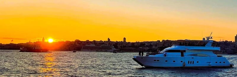 Istanbul: Private Bosphorus Dinner Cruise on a Luxury Yacht - Who Should Consider This Private Bosphorus Dinner Cruise?