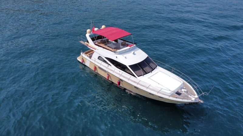 Istanbul: Private Bosphorus Strait Sightseeing Yacht Cruise - Setting Sail on a Luxury Yacht in Istanbul