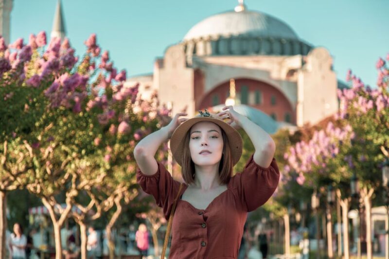 Istanbul: Private photoshoot at Hagia Sophia&Blue Mosque - Discover the Private Photoshoot at Hagia Sophia & Blue Mosque in Istanbul