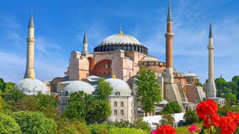 Istanbul : Private & Small Group Shore Excursions with TRAM - Visiting Hagia Sophia: Byzantine Grandeur and Architectural Excellence
