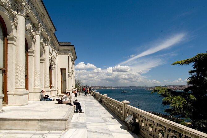 Istanbul: Private Tour Topkapi Palace and Harem - Limiting Crowds with Priority Admission at Topkapi Palace