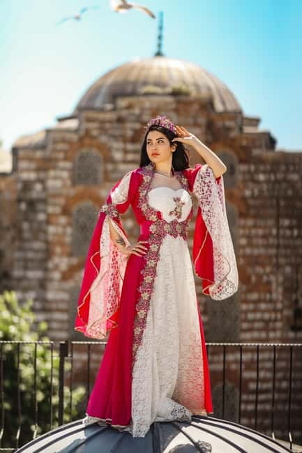 Istanbul: Professional Outdoor Terrace Photo Shooting - Meeting Point and Logistics Details