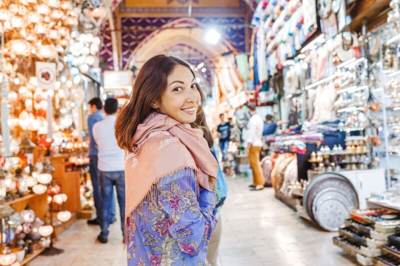 Istanbul: Professional photoshoot at Grand Bazaar - What’s Included and What to Keep in Mind