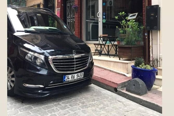 Istanbul & Sabiha Gokcen Airport Transfers - How the Pickup Process Works at Istanbul Airports