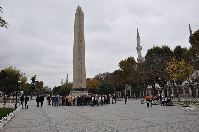 Istanbul Sites: Peel back the layers of Turkish history a self-guided audio tour - The Arasta Bazaar and Sultan Ahmet Türbesi