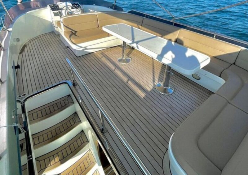 Istanbul: Small-Group Luxury Yacht Sunset Cruise w/ Snacks - Starting Point at Karaköy: Easy Access and Clear Meeting Arrangements