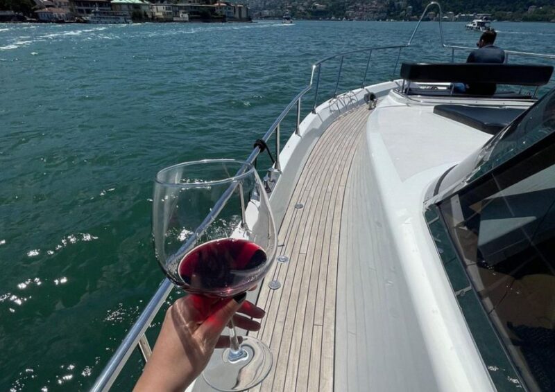 Istanbul: Small-Group Luxury Yacht Sunset Cruise w/ Snacks - Accessibility and Practical Tips