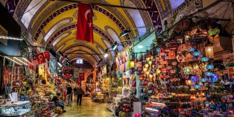 Istanbul: Sultanahmet, Balat, & Bazaars Tour With Cruise - Visiting Sultanahmet Square and Its Landmark Sites