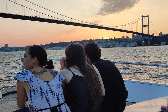 Istanbul Sunset Cruise on Luxury Yacht - Guided Group Cruise - Crossing the Bosphorus Bridge and Exploring the Rumeli Fortress
