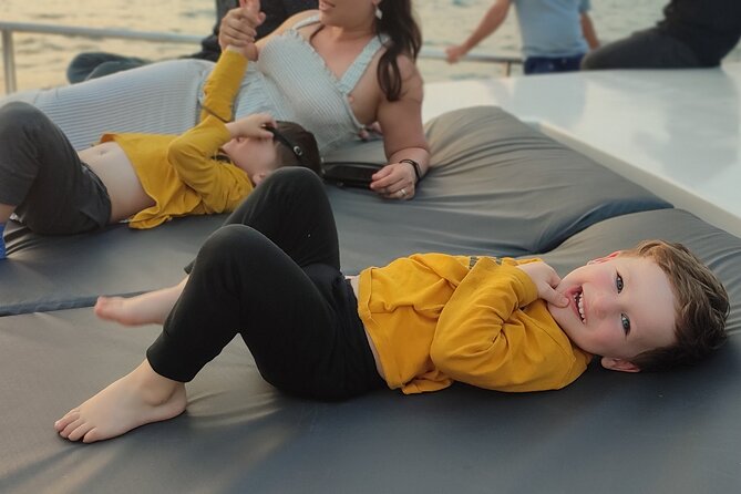 Istanbul Sunset Cruise on Luxury Yacht - Guided Group Cruise - The Beylerbeyi Palace and the Galataport District